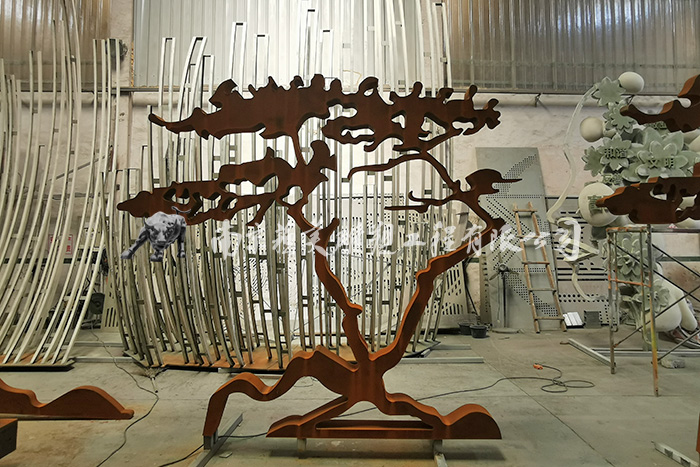 树形耐候钢雕塑.jpg