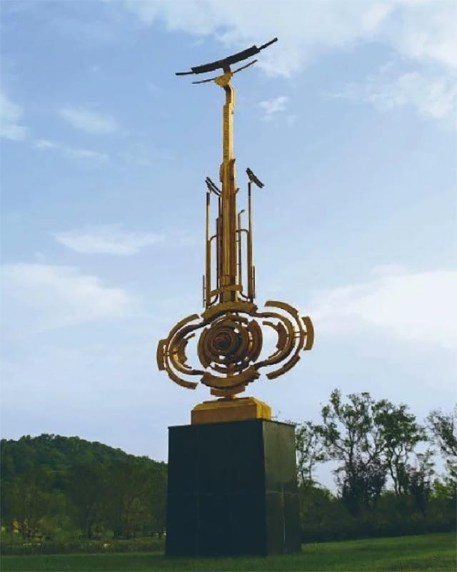 芜湖雕塑公园雕塑云曲.jpg