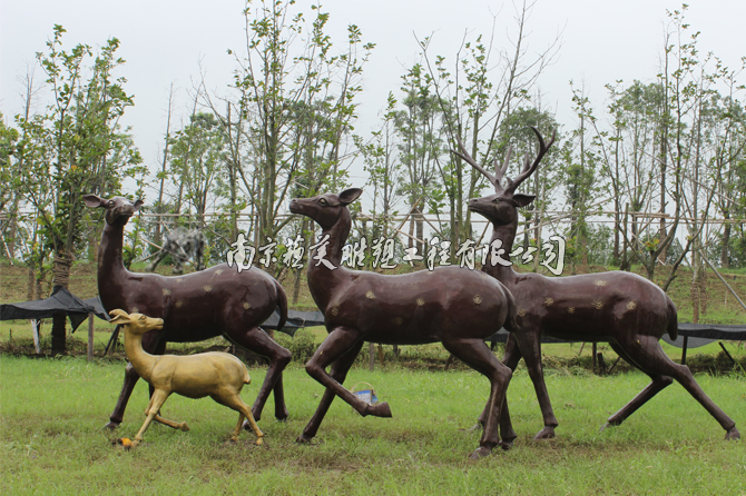 苏州大阳山群鹿雕塑铸铜工艺南京苏美雕塑厂制作安装