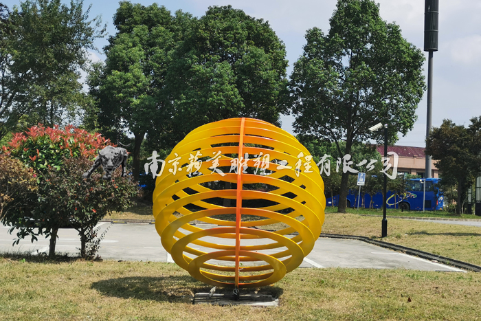 上海球形雕塑